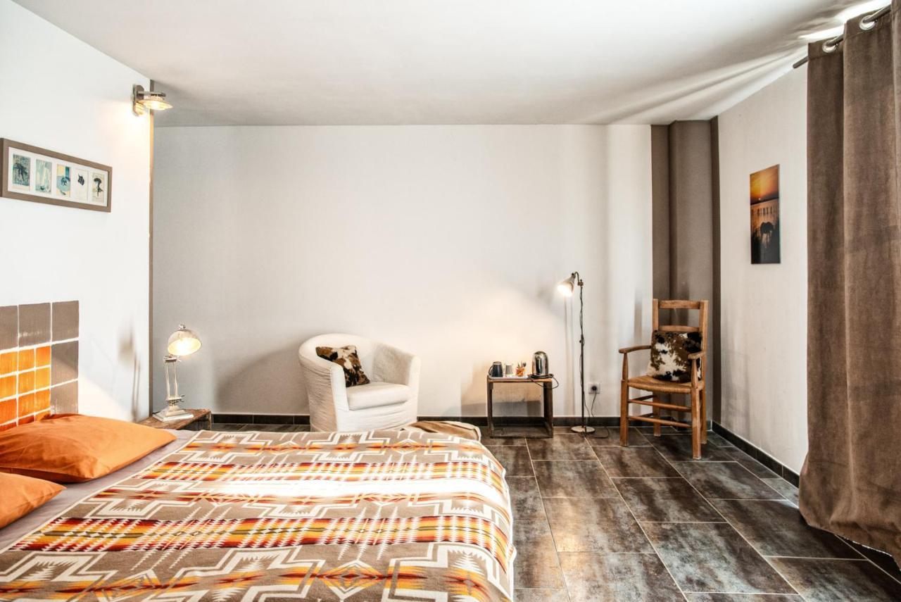 Mas De Bouvet En Camargue Bed & Breakfast Albaron Exterior photo
