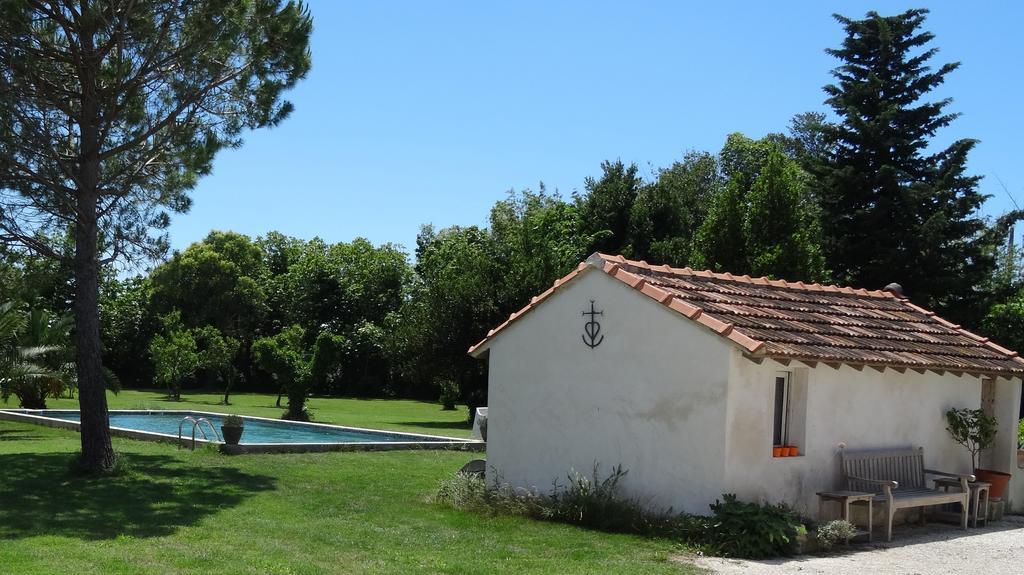 Mas De Bouvet En Camargue Bed & Breakfast Albaron Exterior photo