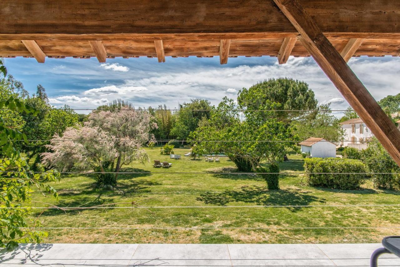 Mas De Bouvet En Camargue Bed & Breakfast Albaron Exterior photo