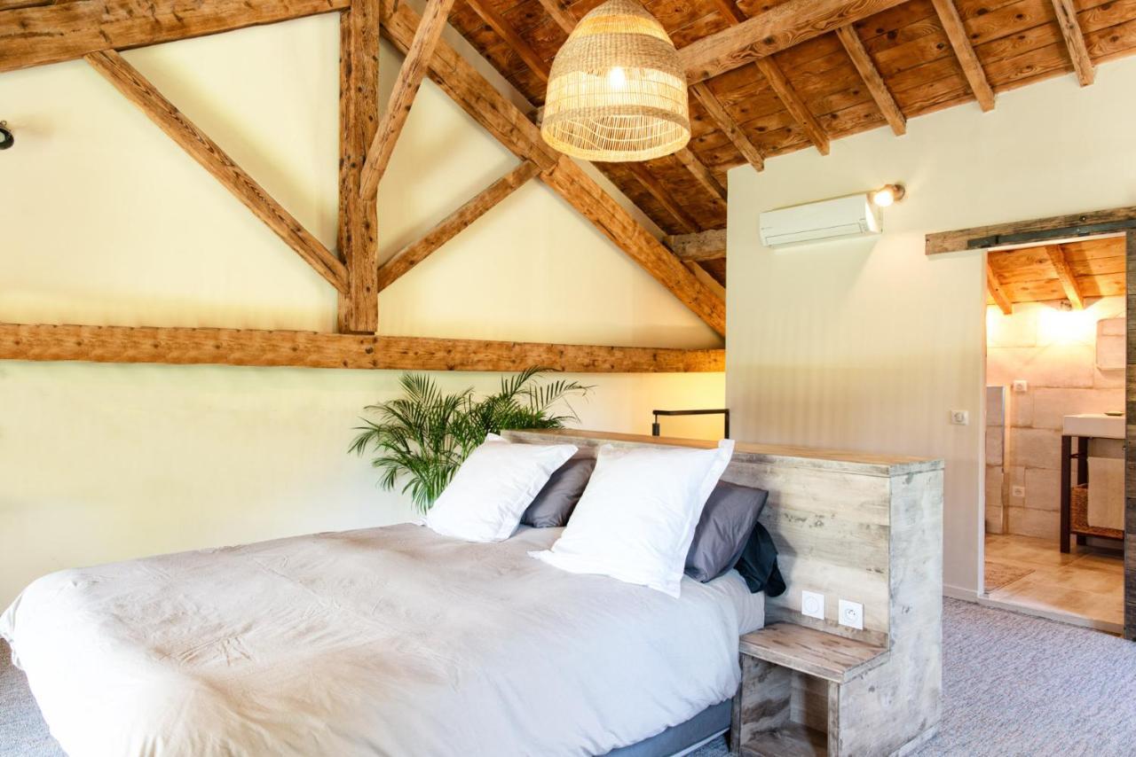 Mas De Bouvet En Camargue Bed & Breakfast Albaron Exterior photo