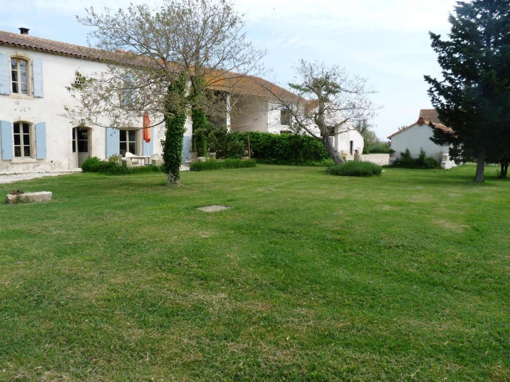 Mas De Bouvet En Camargue Bed & Breakfast Albaron Exterior photo