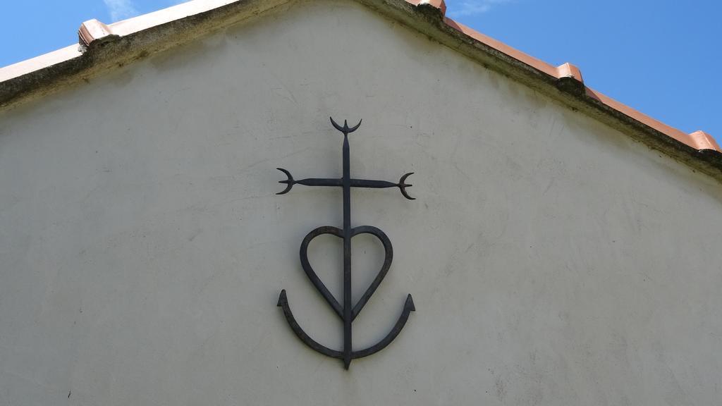 Mas De Bouvet En Camargue Bed & Breakfast Albaron Exterior photo